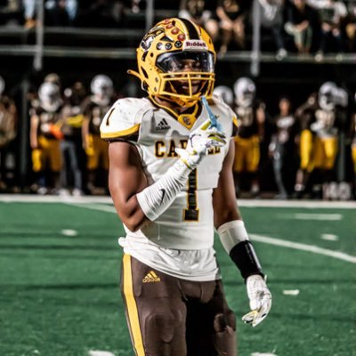 5’10 185 DB/CB/SS/RB | phone # 224-688-2556 | Email -  jordymckie04@gmail.com  | Carmel Catholic High School ‘25 | HC @jmack37 GPA: 3.29 | NCAA ID: 2402225707