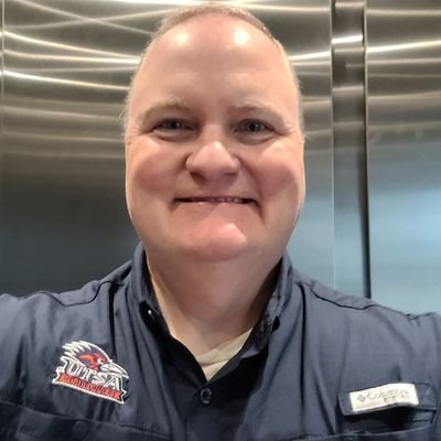 Happily married with a great family. General Manager of UTSA Sports Properties. Wisconsin native and now a citizen of the great Republic of Texas