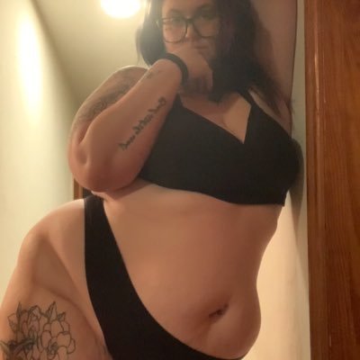 32. BBW. PAWG. Unblock fee 30$. If you know me, no you don’t. DO NOT USE OR REPRODUCE ANY OF MY MEDIA WITHOUT MY CONSENT.