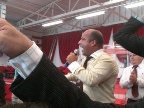 Pregador do Evangelho, Conferencista, Teólogo, casado com Zenir, pai da Isabella. Ministério Semeando Paz.