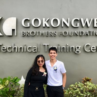 perezregie9's profile picture. Everybody Loves Everybody