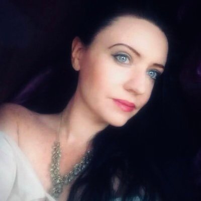 Creative Arts. 🎼Song/Story Writer🌷
Celtic White Witch🤍🌱Animal Loving Empath 

 ✨In A World Where You Can Be Anything ~ Be Kind.✨
  🌎 Peace 🤍