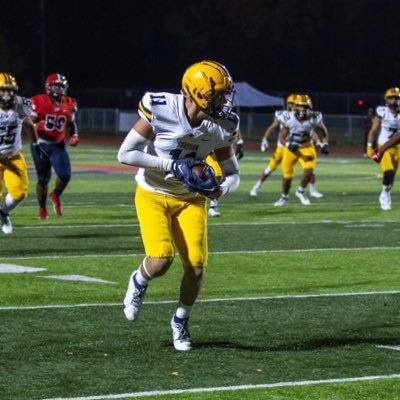 Fordson ‘24| 3 ⭐️ TE 6’6 235 LB|Cell: 313-655-6667|Jadbazzi1152@gmail.com|NCAA ID#: 2210693534