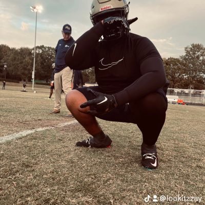 Hickory Grove Christian N.C Football 2024 15 6’2 305 3.1 GPA Track/Field/Cell 984-500-8522⭐️⭐️⭐️OL