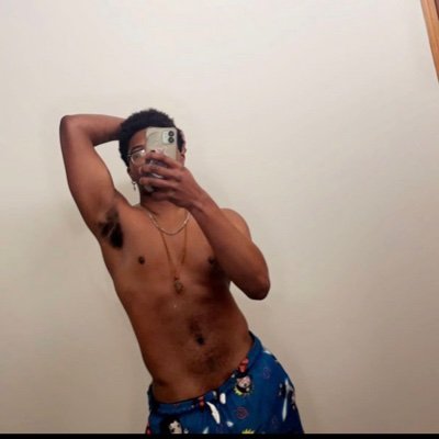 zac16310405's profile picture. 