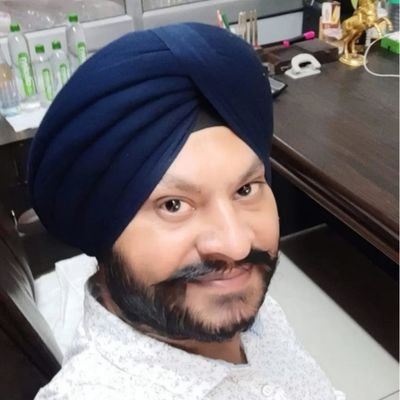 MeetAr0rA's profile picture. Failure is success if we learn from it...