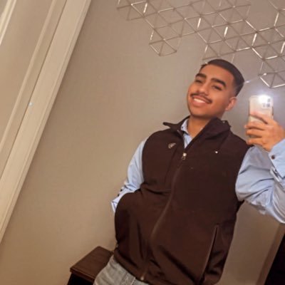 Adrian513646384's profile picture. 