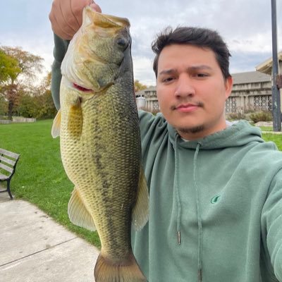 fishing 🎣  ig page @fishingwithchepo