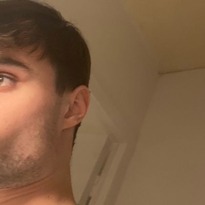 maxoumise's profile picture. Pour que je t’accepte : 10€ PayPal : https://t.co/VNQBqokKab