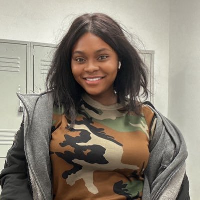 Vee_vee3_'s profile picture. 