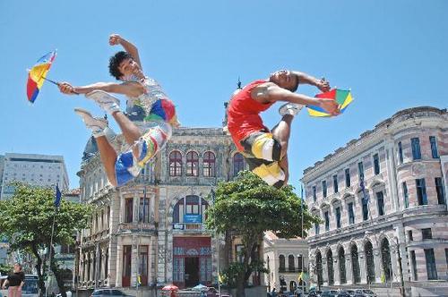 Cidade rica é cidade turistica Uma cidade é rica quando seu turismo é ativo e atratativo ! Tudo comeca depois de uma visita, a economia começa pelo Turismo