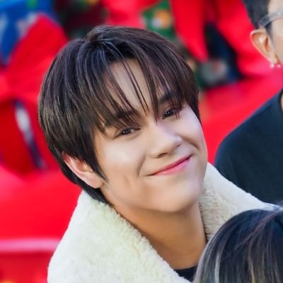 วอวอครัชออนยูวว์ Profile