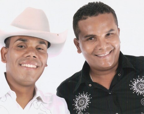 Ernando e Renan Dupla Sertaneja .
Contatos : 61 8402-1035  , 61 9117-5497  , 61 8307-8890 .