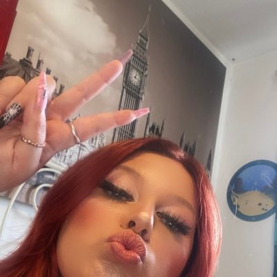 xxshannoncasey's profile picture. pussy poppin’ and crocs shoppin’