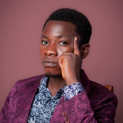 God first||Dm let's talk sense|| web developer 💻||Tweets about HTML, CSS. JavaScript ||grinding daily || 👉God will make it happen 🧣