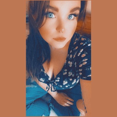 piiercethebree's profile picture. ♥︎ 𝔦 𝔥𝔞𝔳𝔢 𝔱𝔥𝔢 𝔭𝔬𝔴𝔢𝔯 𝔬𝔣 𝔤𝔬𝔡 𝔞𝔫𝔡 𝔞𝔫𝔦𝔪𝔢 𝔬𝔫 𝔪𝔶 𝔰𝔦𝔡𝔢. ♥︎ ♡ 𝚌𝚑𝚒𝚌𝚔𝚎𝚗 𝚗𝚞𝚐𝚐𝚎𝚝𝚜 & 𝚙𝚘𝚙 𝚙𝚞𝚗𝚔. ♡