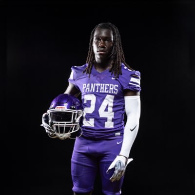 6’0 205|Class of ‘24|LB/DE @ Woodlawn High School BR| 3.0 GPA|21 ACT|https://t.co/qCe4s4HB8f