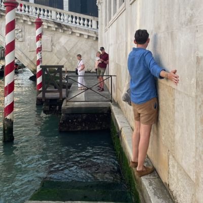 wejrow's profile picture. all views my own, exclusively. RT doesn't mean endorsement. LUFC, bells and smells, inclusive tradition, Hampshire boy. An (amateur) amateur cricketer.