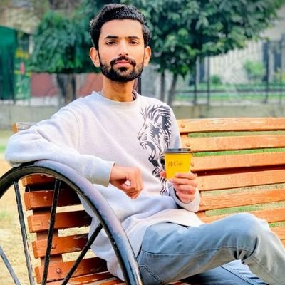 *°🇵🇰
NA-95 | PP-99 🏏
BaCk BeNcHeR's😎
Concept 👨🏻🎓 | Riphahian🔰
RoYaL EnTrY ON 10 MAY 🍰