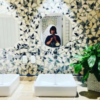 van63613's profile picture. Ich möchte für immer mutig sein.💜 Lieber direkt,manchmal indirekt. Bloß nicht stehen bleiben.💜