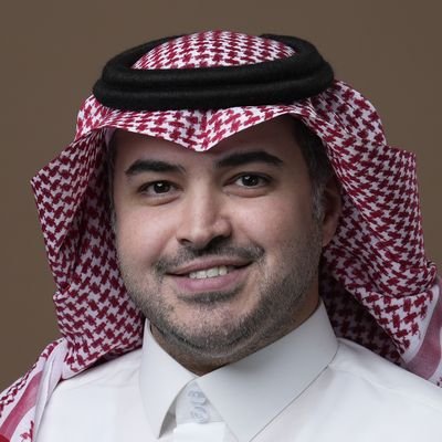 مصمم رقمي من عام 1998م | دراستي الجامعية كانت في جامعة ليمكوك وينج الماليزية تخصص تصميم الوسائط المتعددة التفاعلية | مؤسس المكعب الأبيض الإبداعي