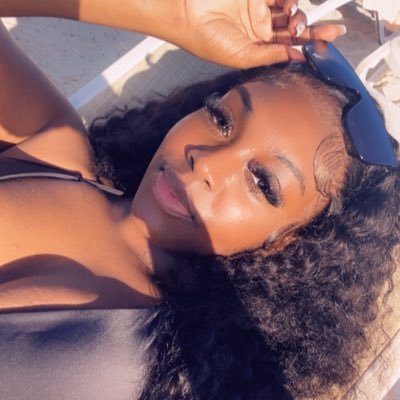 iam_prettyE's profile picture. 32. Mother. Black Girl Magic 🤍👑✨