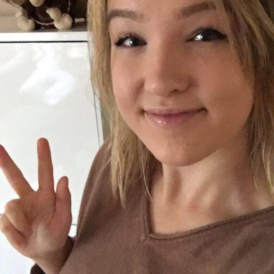 zonzzoo's profile picture. ⚡Neurobeing🌱fetus🧠 in the skull👽 inspired b@by gnostism Sophia 👁️Aion-ism. entropia vision/version. From Tremulous🌐CO₂de-c+ore.
Sketch. well comed