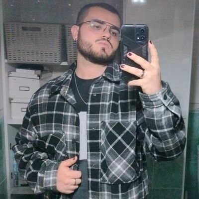 kanekiller13's profile picture. Francis
Hago stream en https://t.co/Xjrm9xkIU2