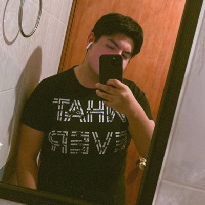 Tripa08T's profile picture. 🗿