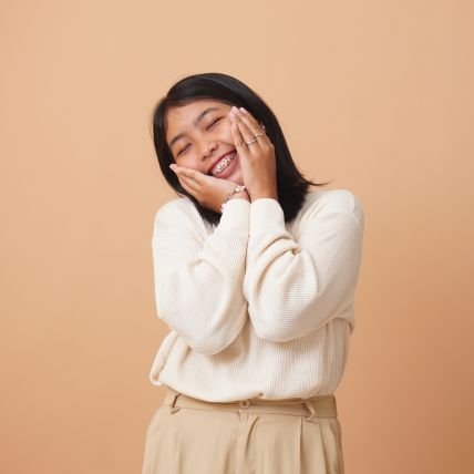 yangleemee's profile picture. B  L A N K