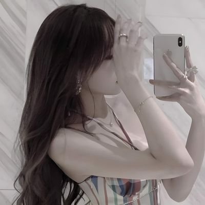 futaba1345627's profile picture. 絵を描くこと、歌を歌うこと、旅行が好きです