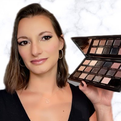 Instagram : @chloeosia 💗 #chloeosia
Pro : contact.osiachloe@gmail.com