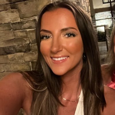 juuliakelly326's profile picture. 