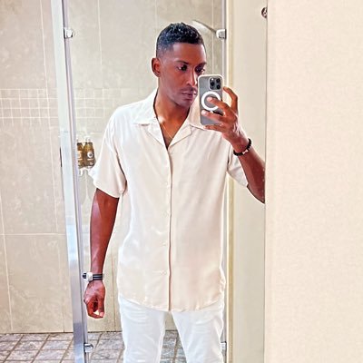 Bryan1704z's profile picture. La piraterie n'est jamais Fini🏴‍☠️🇲🇺      
#Travelwithbryan-Travel Planner
Mauritius Travel expert                               
IG: Travelwithbryan/bry.cmy