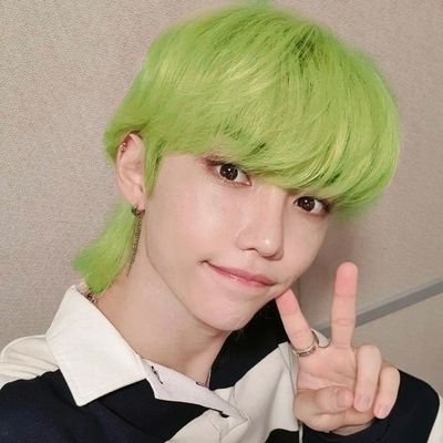 Felix you're my first priority💚✨️🫂