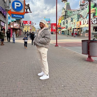 Ayeezy11_'s profile picture. Certified Inspector 👷🏾‍♂️