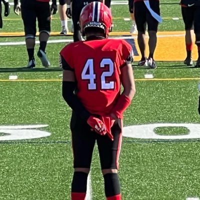 Class:2027 | HS:Fitch High School | Height/weight: 5’9 182 | Sports: Football/Track | Position: RB/LB | Phone#:860-222-5883 | Email: DevCook42@gmail | GPA:3.83