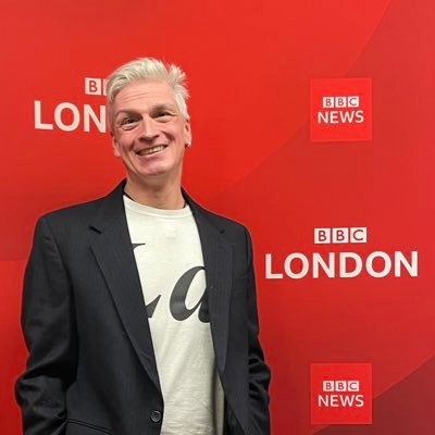 https://t.co/jYq0qB14SX Voice Actor & Director, Singer, Broadcaster. Unashamedly #HIV+ #Eurovision #CatDad to Fritz, Frida & Freddie Friend of @BBCRadioLondon