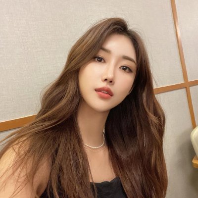 siyu3343's profile picture. Specialist in professional aesthetic skin care treatments. Specialized in investment and financial management.