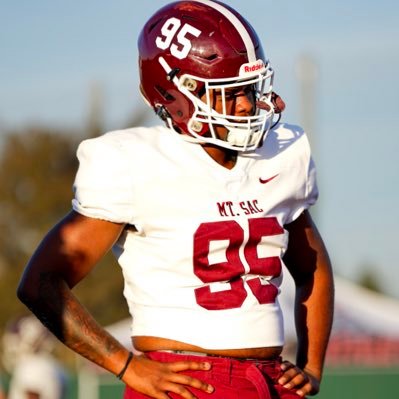 6’2 265 DT/DE NCAA ID: 2201417240 Winter ‘24 Grad @mtsacfootball #jucoproduct