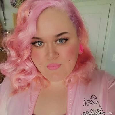 MellyMoonbeamxo Profile Picture