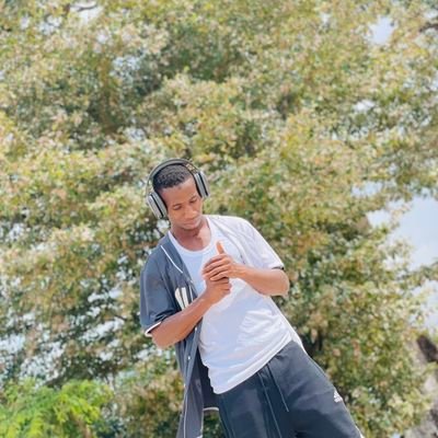 Je préfère une vérité qui me blesse aujourd'hui qu'un mensonge qui me détruira dans le temps ⌛ 😍🔥