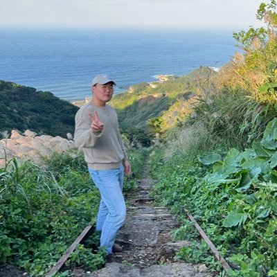 oldqim's profile picture. mktg - hoops - opinions