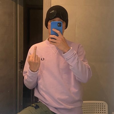 thevodkauser's profile picture. @ESLCS freelancer video editor// Worked w/ @DreamHackFN @FNCompetitive @gg_drop @natusvincere @GMTesports panace4edits@gmail.com