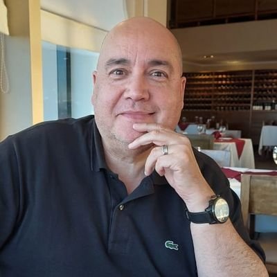 Lic.en Marketing y Publicidad.
Consultor en Comunicación Política.
Postgrado en Public Affairs.
Locutor.
Coordinador de @lapurpuratdf
#Asacop
#VeteranoTOAS