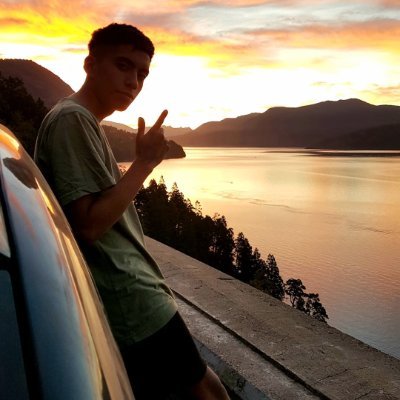 santisanche_z's profile picture. youtube/bythug
150k