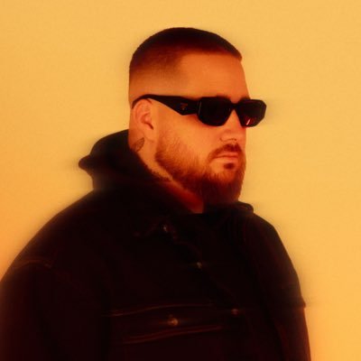 jordandelyon's profile picture. Tour photographer