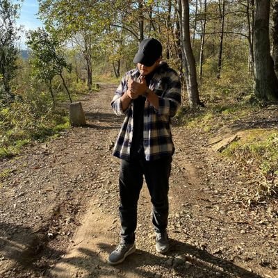 mhrn_kh's profile picture. ﮼کمی ﮼خواننده🎤 ﮼کمی ﮼نوازنده🎸 ﮼معمار🏗