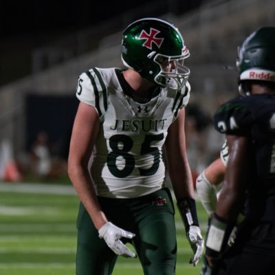 Strake Jesuit Class of 2025- TE 6’7 240lbs - 81” wingspan- 10” hand size- 2nd Team All-District - NHS - Academic All District