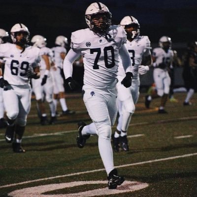 6”3 240 OT First Team All Conference🏈 1B/OF ⚾️3.94 GPA📚